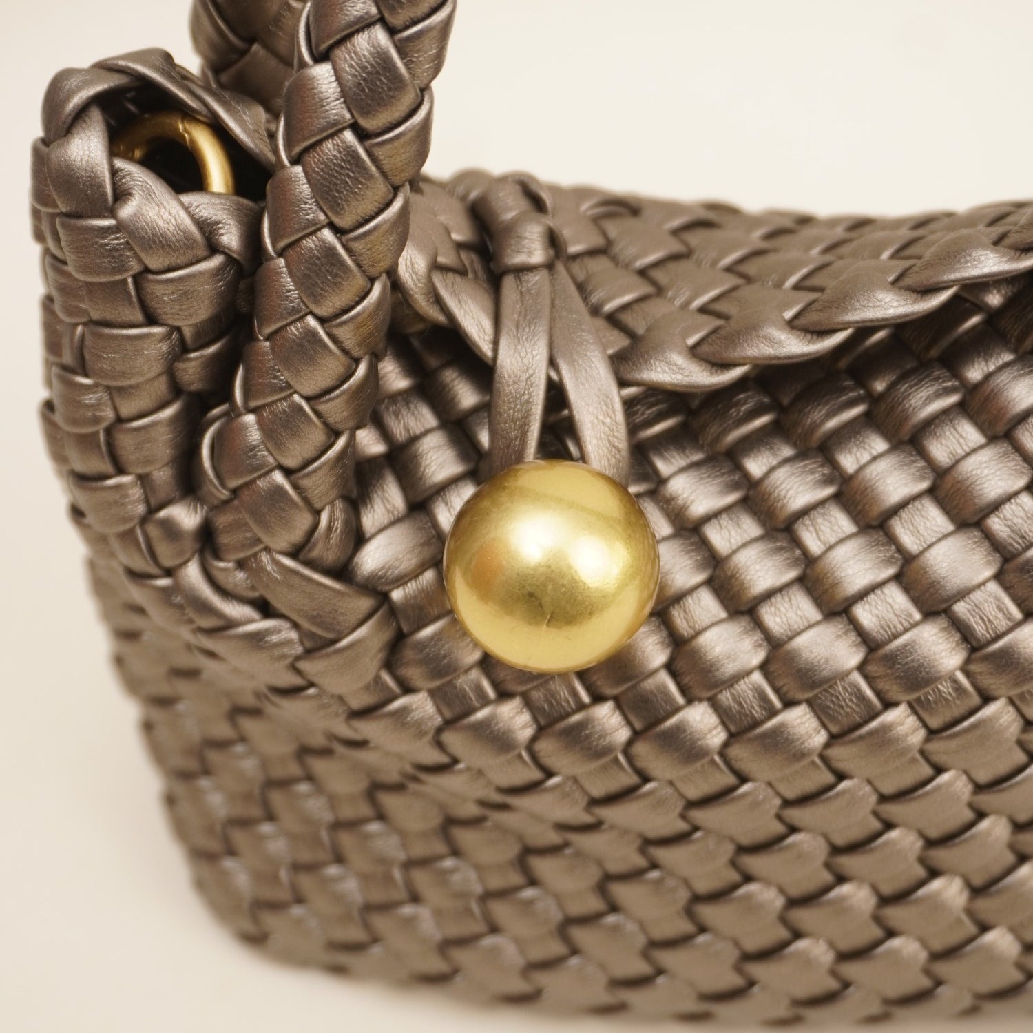 The Aurelian Signature Bag