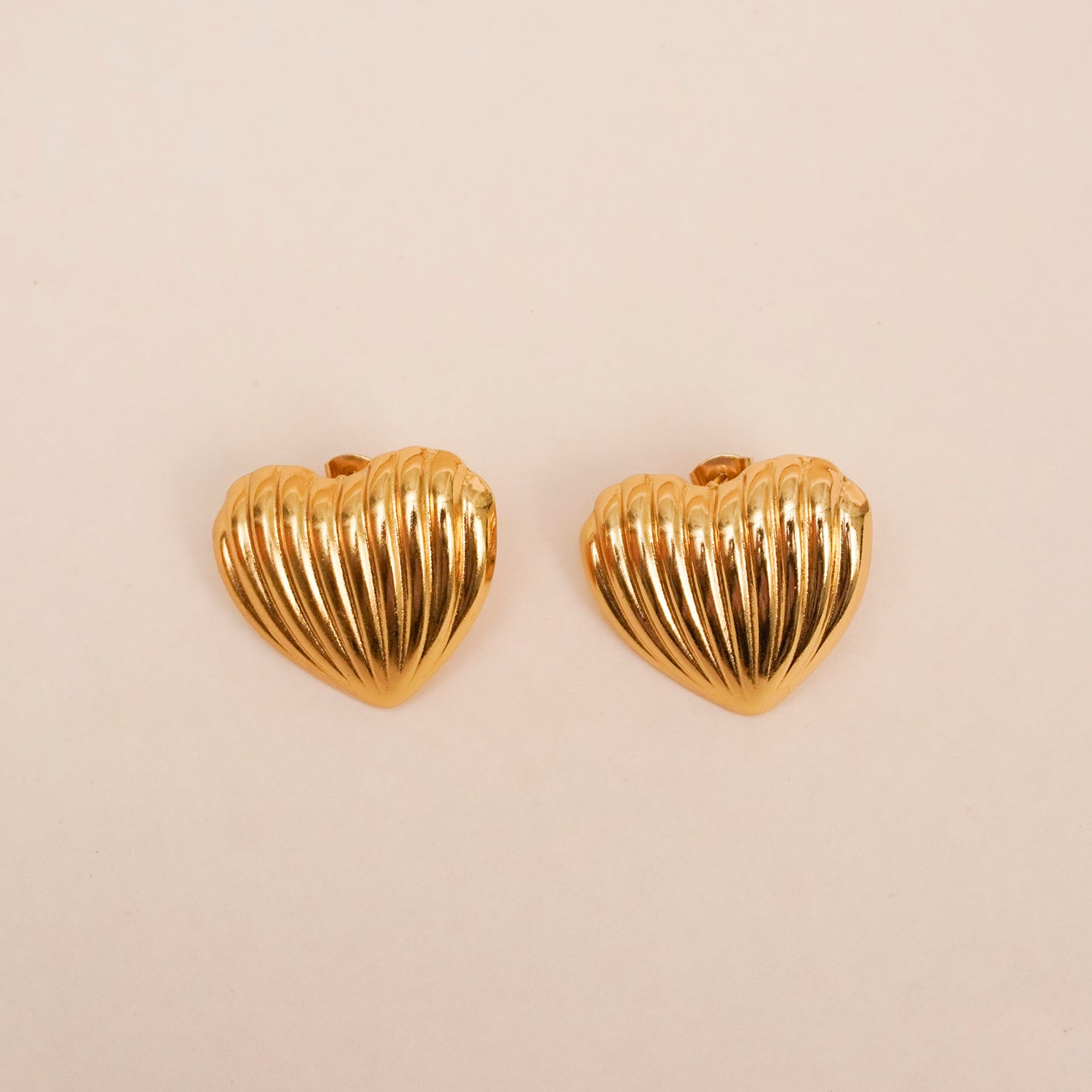 Old Money Heart Earrings - Diah & Co