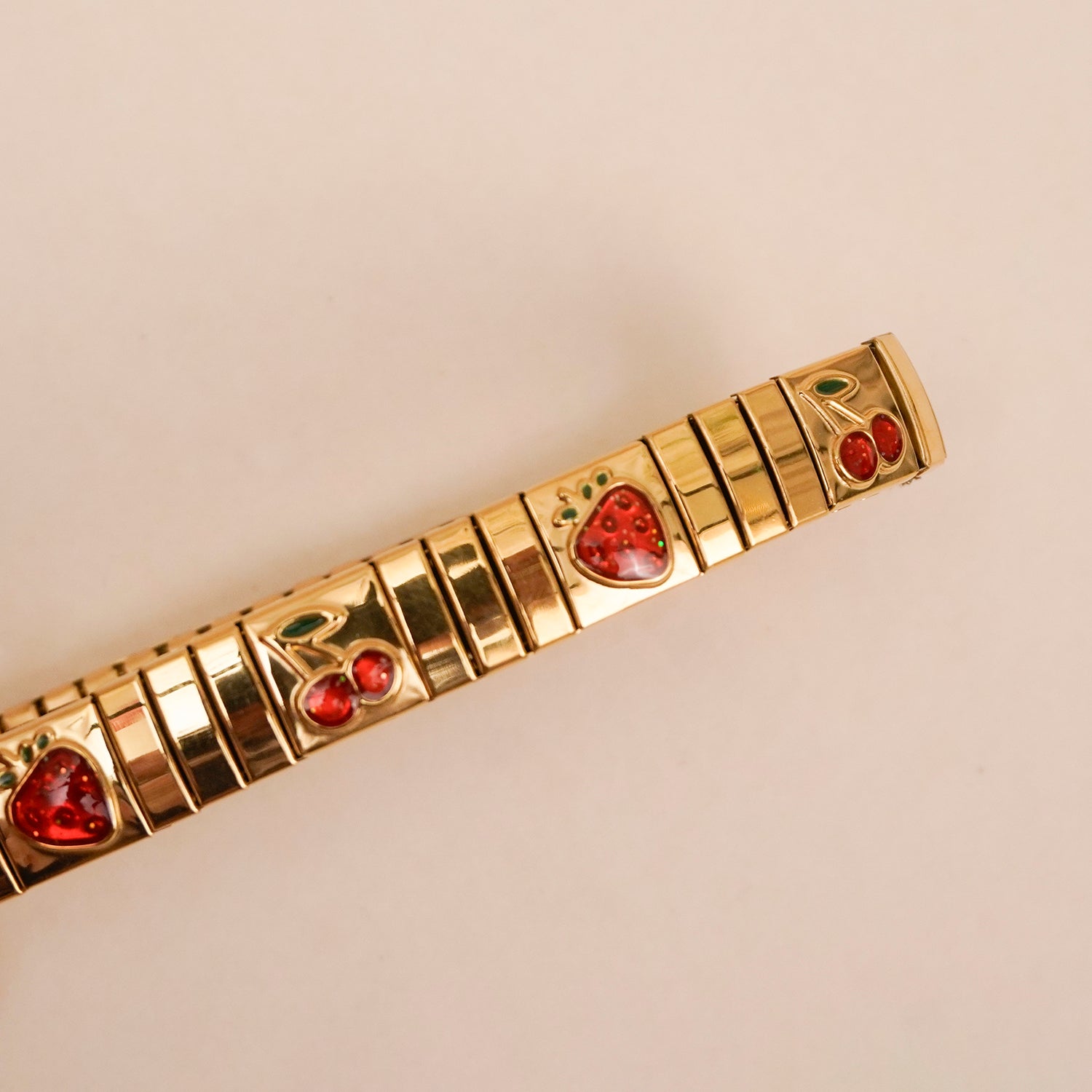 Berry Pop Stretch Bangle - Diah & Co