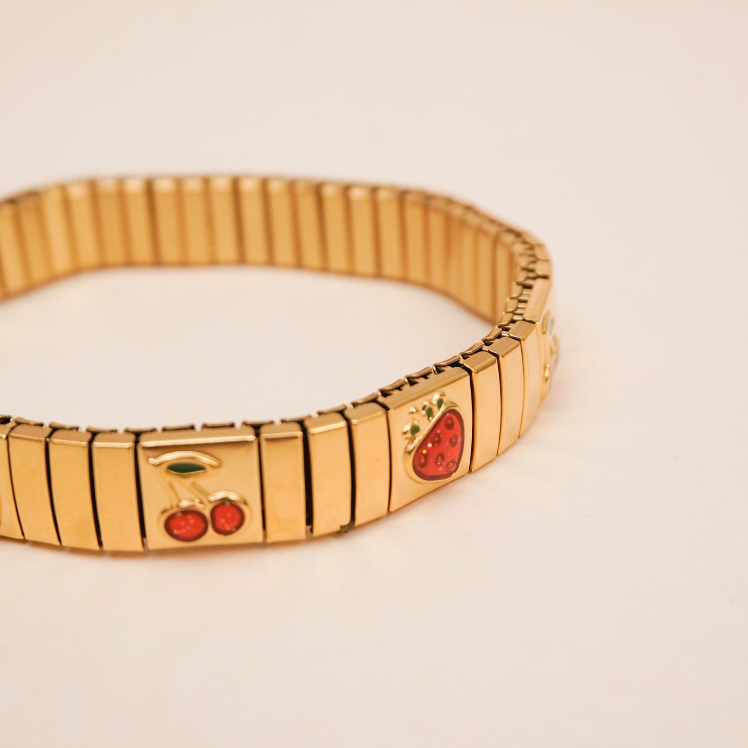 Berry Pop Stretch Bangle - Diah & Co