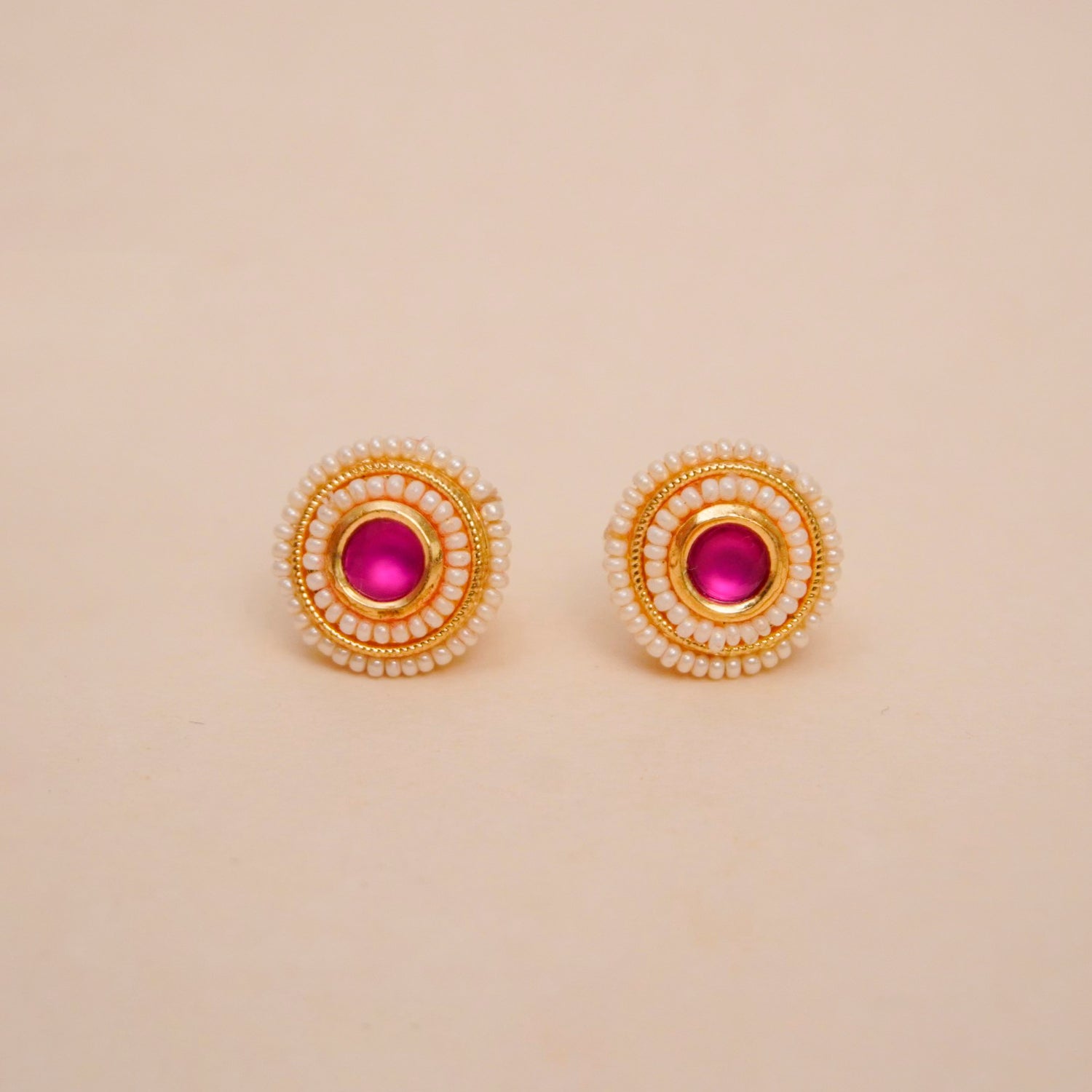 Noor-e-Zevar Studs