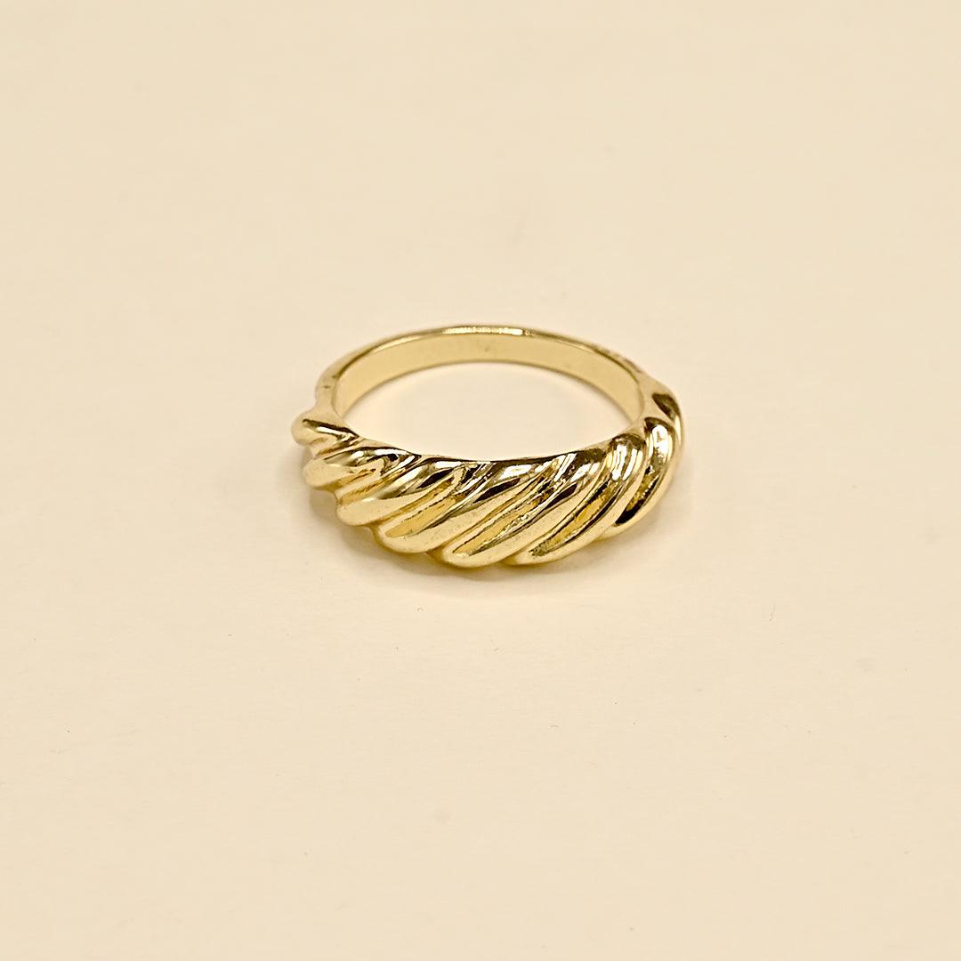 Charlotte Bold Ring