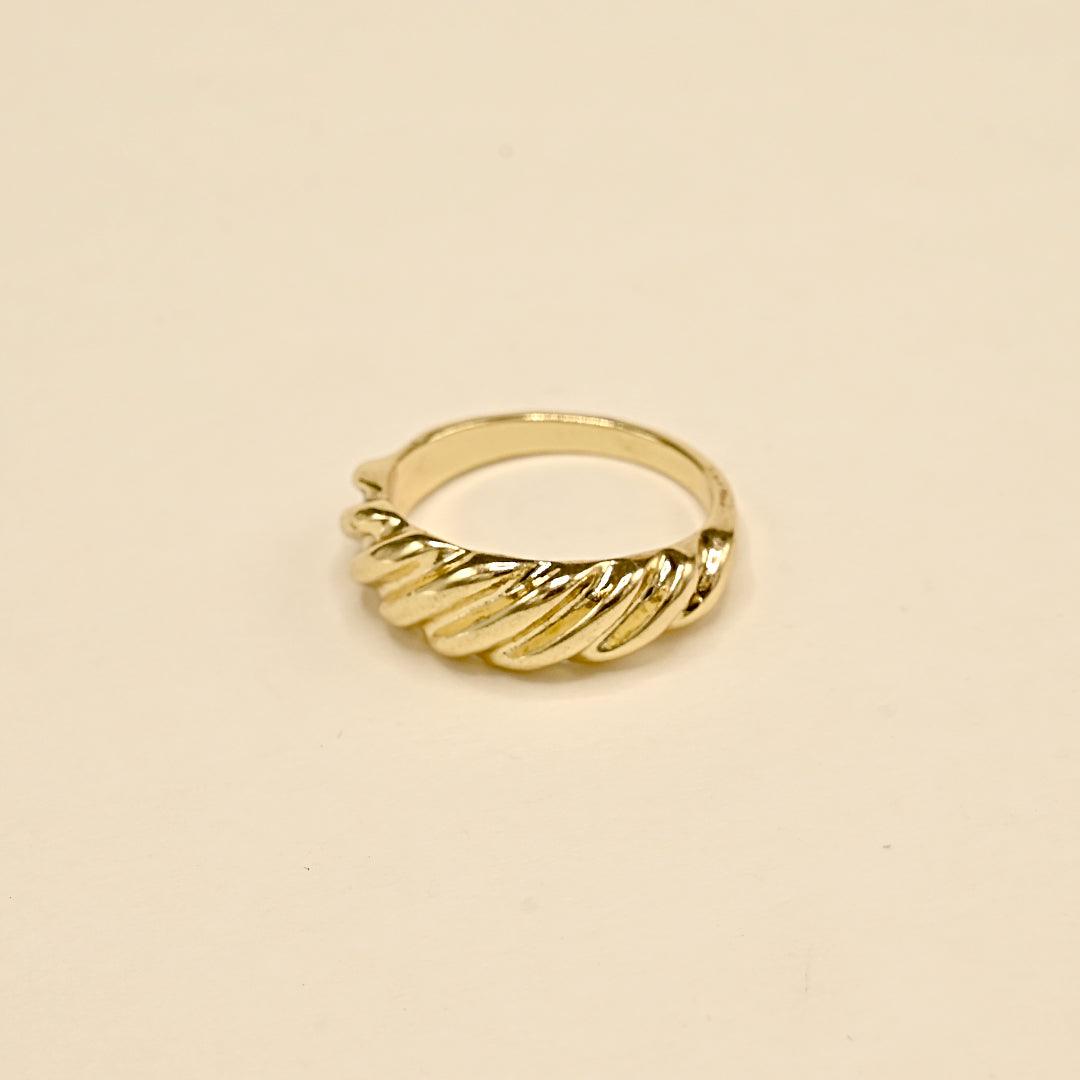 Charlotte Bold Ring